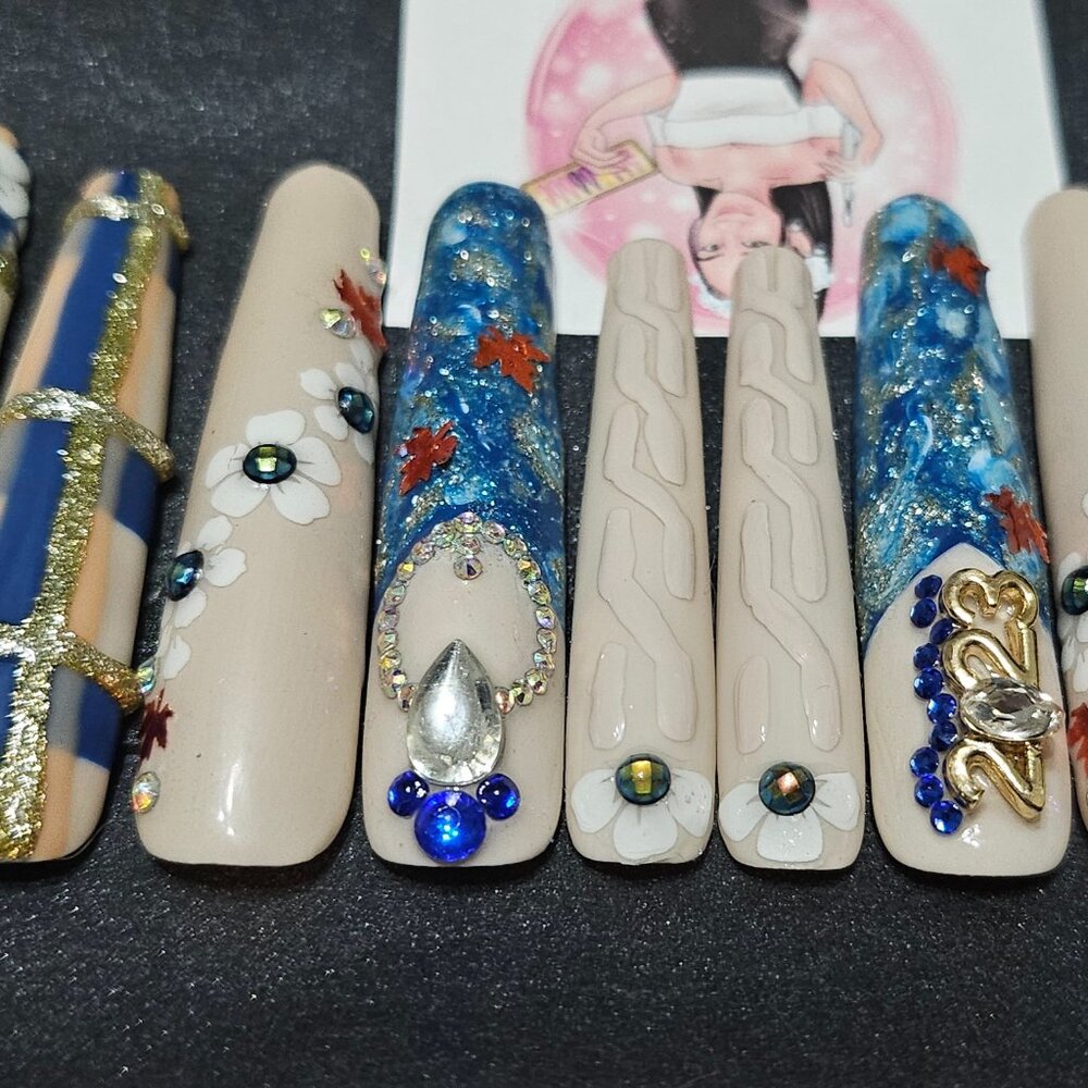 Fall inspired press on nail set